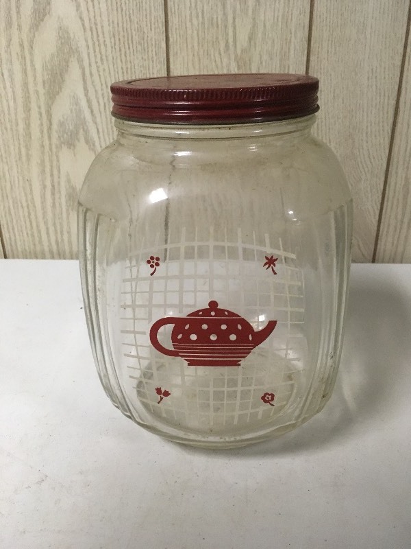 lot 24 image: Vintage Glass Coffee Tea Cannister
