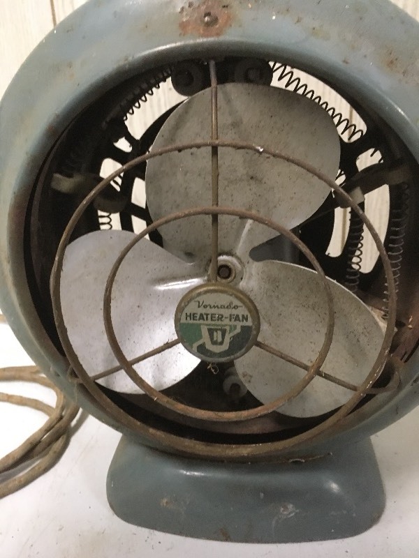 lot 30 image: Vornado Heater Fan Vintage