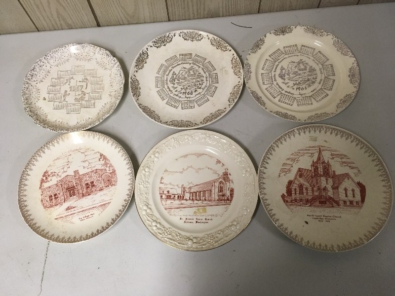 lot 59 image: Souvenir Plates - Years & Places