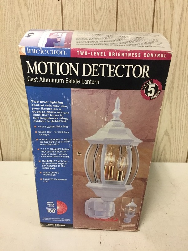 lot 35 image: Motion Detector Cast Aluminum Estate Lantern