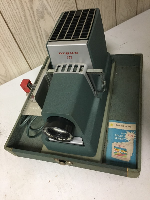 lot 48 image: Argus 300 Slide Projector in Case