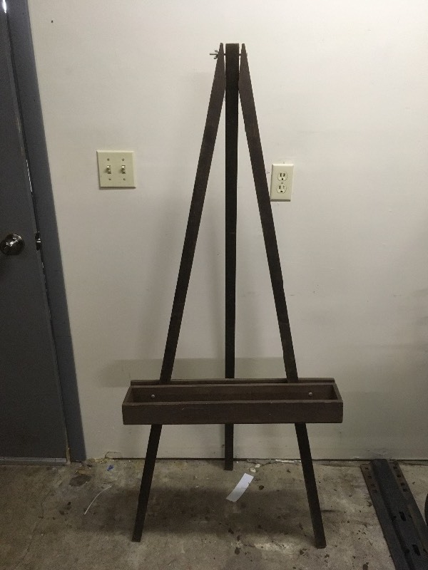 lot 73 image: Art Easel