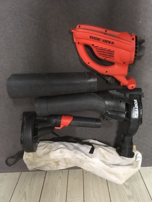 Black & Decker Blower / Vac BV2500 Farmstead Antiques, Vintage Items