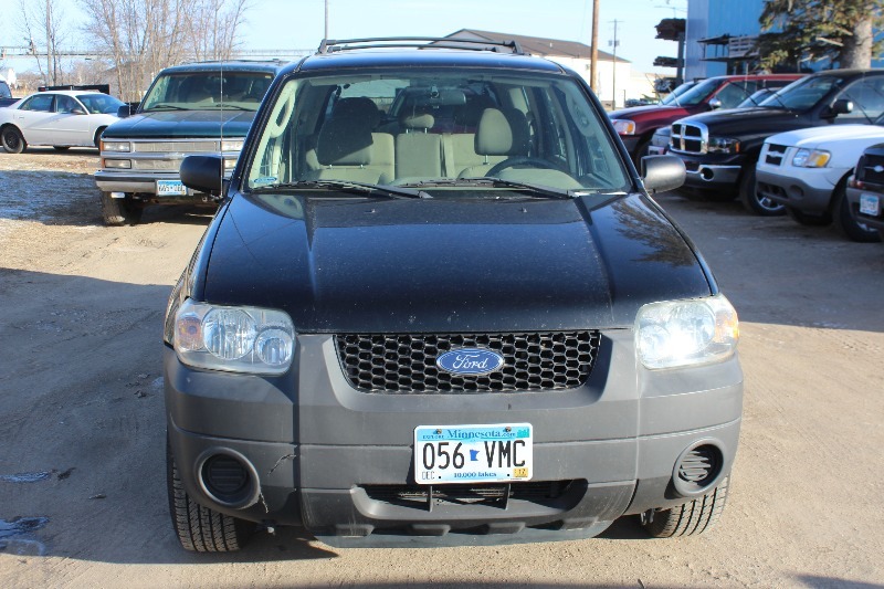 2005 Ford Escape XLS