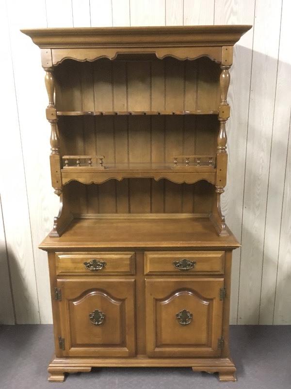 2 Piece Wood Hutch China Cab Storage