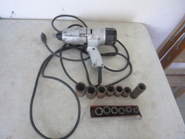 lot 23 image: Ingersoll-Rand 12 Electric Impact Wrench