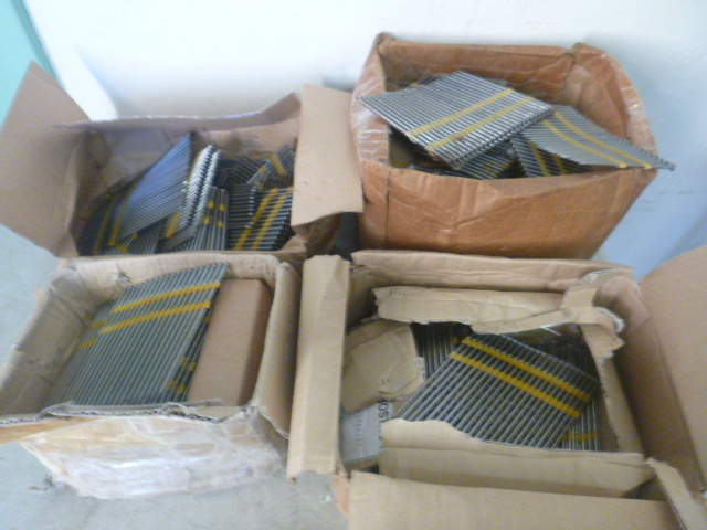 lot 33 image: 4 Boxes of Nail Gun Nails