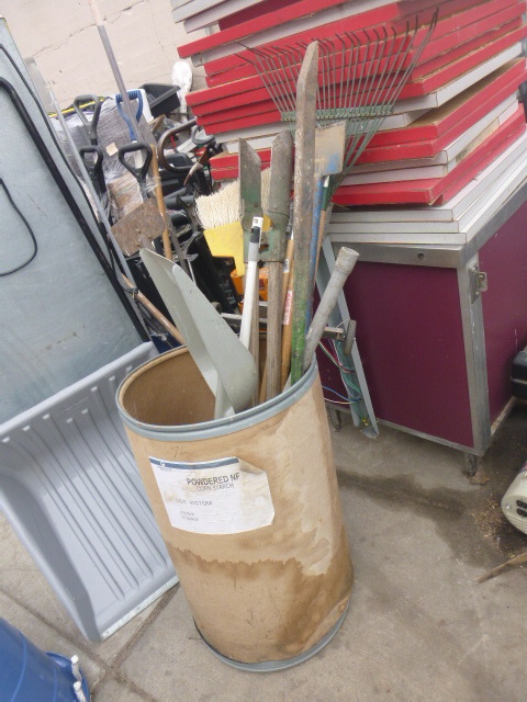 lot 48 image: Barrel of Hand Tools