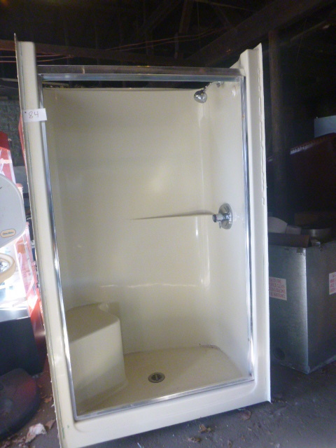lot 84 image: Shower with Seat