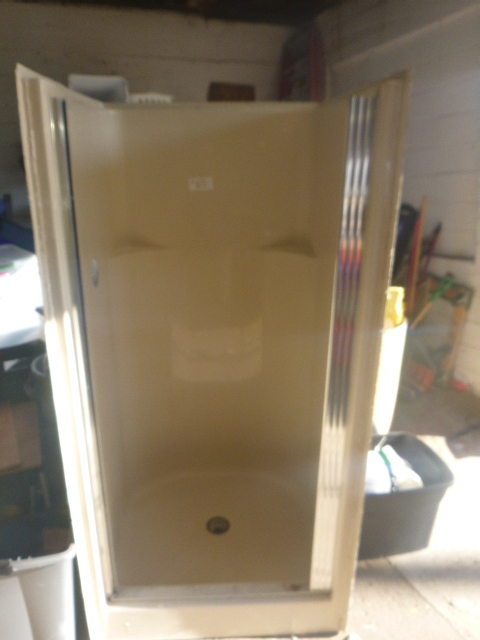 lot 85 image: Shower