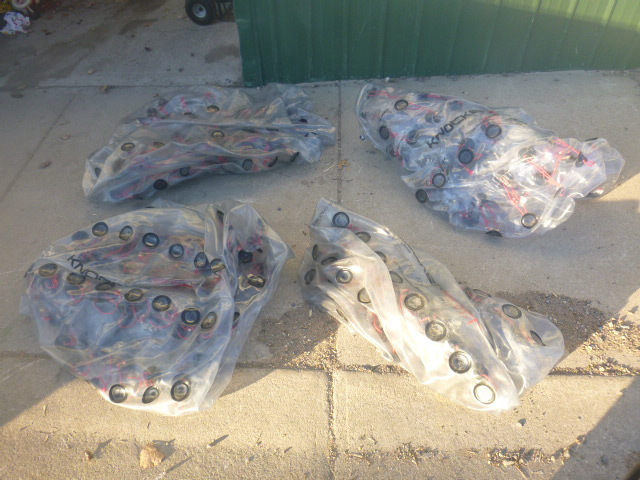 lot 88 image: 4 Knockerballs