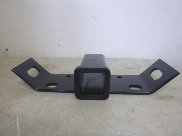 lot 106 image: 2 Bumper Mount Hitch