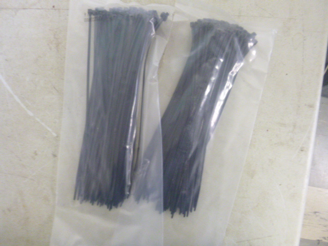 lot 129 image: 2 Packs of Cable Ties