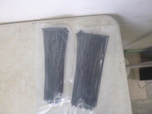 lot 131 image: 2 Packs of Cable Ties