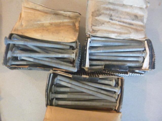 lot 143 image: 3 Boxes of Paulin Carriage Bolts