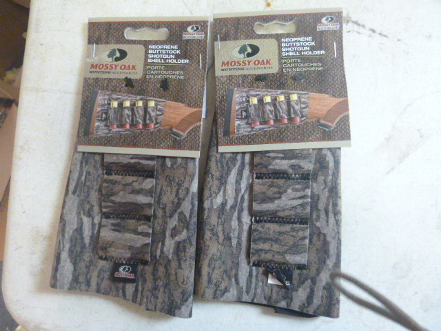 lot 172 image: 2 Mossy Oak Neoprene Buttstock Shotgun Shell Holders