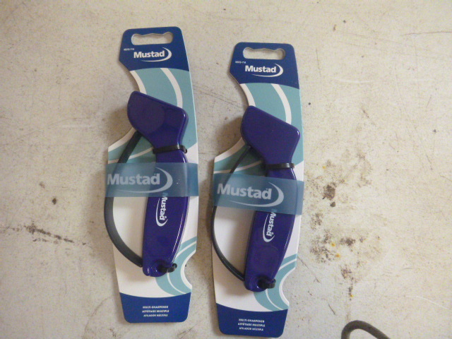 lot 190 image: 2 Mustad Multi-Sharpeners