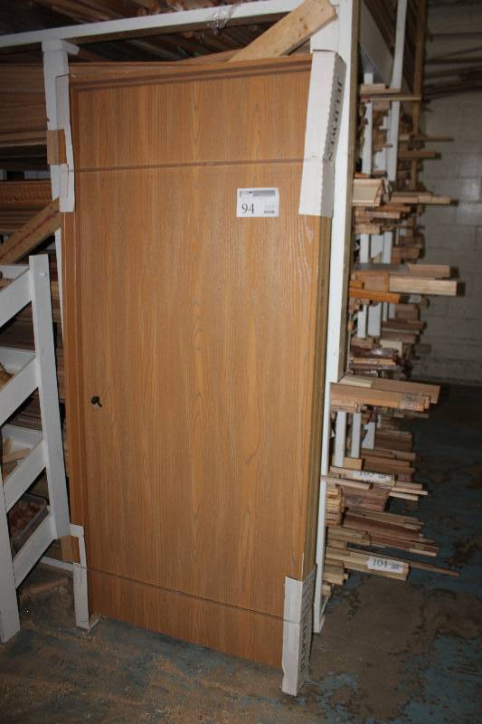 lot 94 image: 36 right-hand oak flat pre stained pre hung door