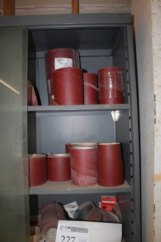 lot 227 image: rolls of sand paper for Woodmaster 38755 Velcro-Mount