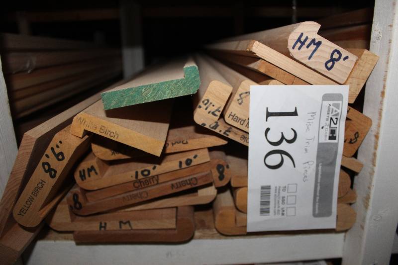 lot 136 image: Shelf of misc. stair tread