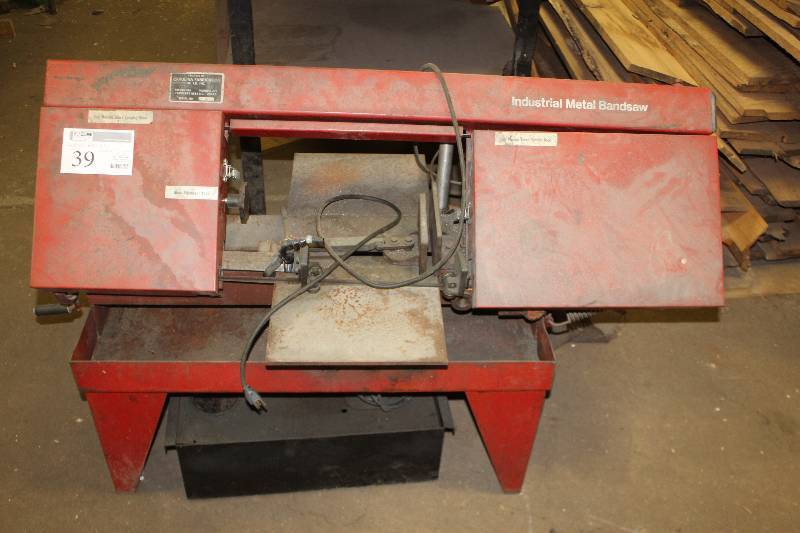 lot 39 image: Carolina Fabrication Horizontal Industrial Metal Bandsaw