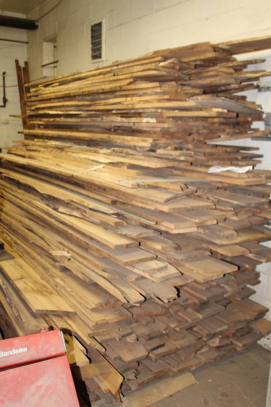 lot 319 image: 45 pcs Rustic Oak Wood