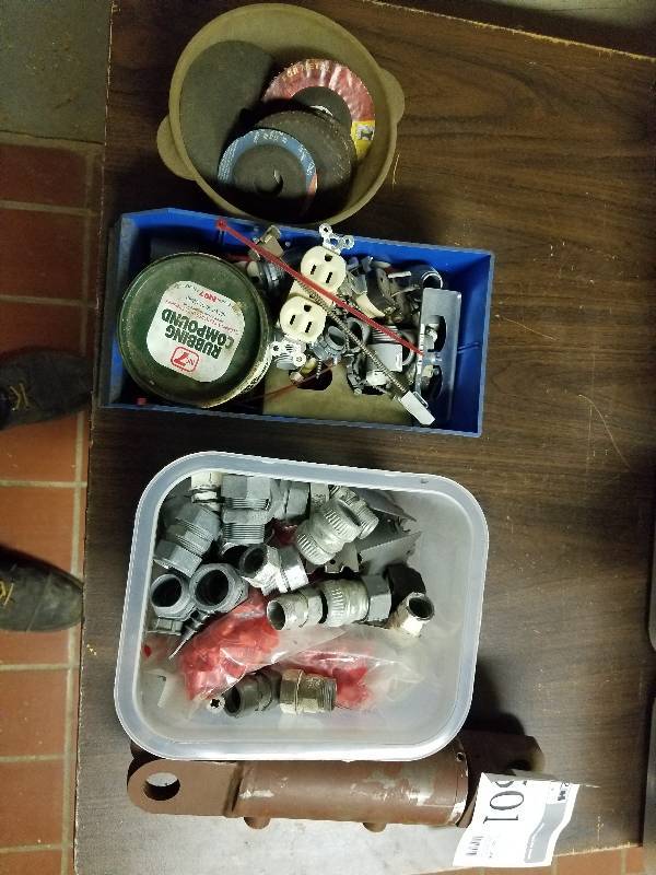 lot 501 image: Misc Electrical, Hardware - Threaded Pipe Connections, Electrical Connections, Circular Saw Blades