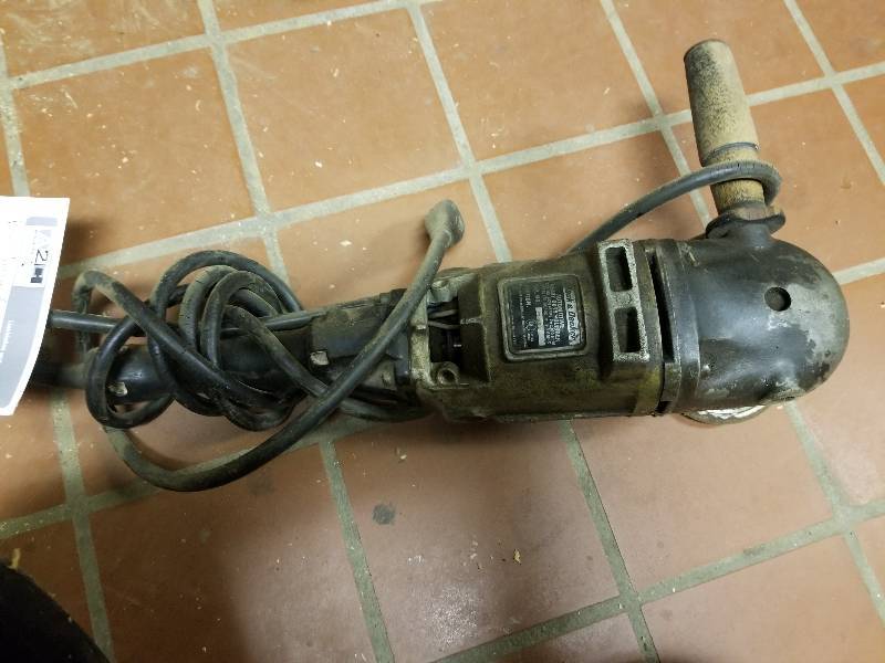 lot 511 image: Black & Decker Automotive Heavy Duty Polisher