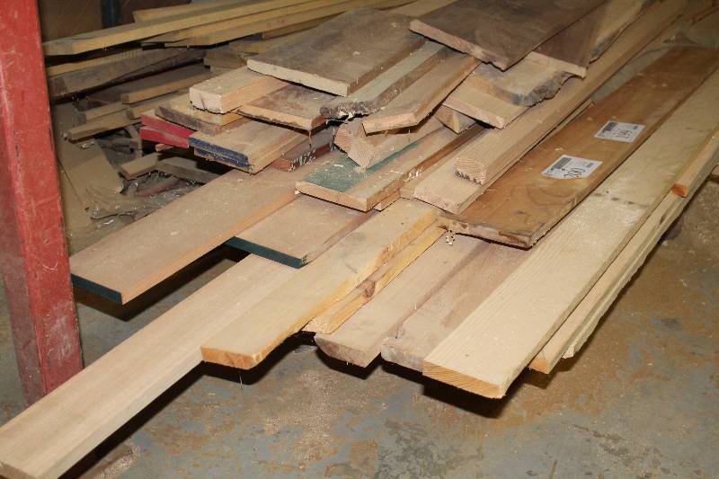 lot 199 image: misc. wood on cart in bay on cart item 200