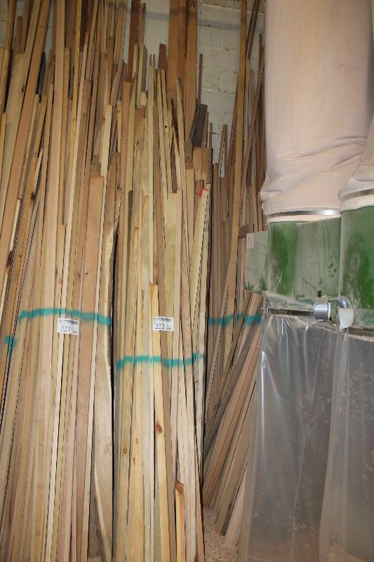 lot 222 image: large lot wood drops
