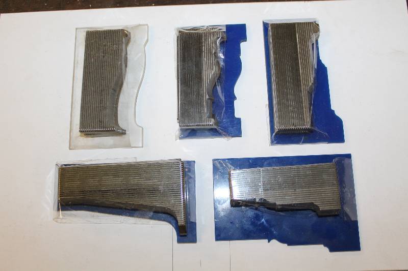 lot 337 image: 5 Casing Profile Knives w Templates