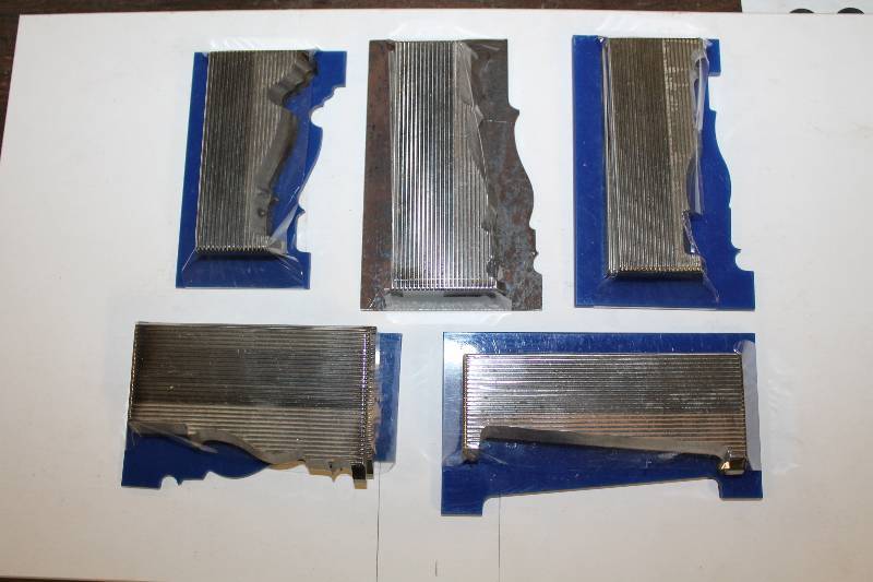 lot 333 image: 5 Casing Profile Knives w Templates