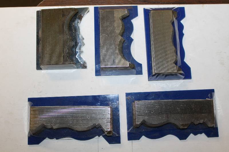 lot 347 image: 5 Crown Profile Knives w Templates