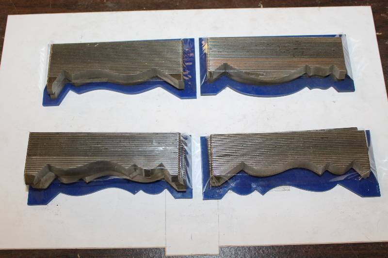 lot 353 image: 5 Crown Profile Knives w Templates