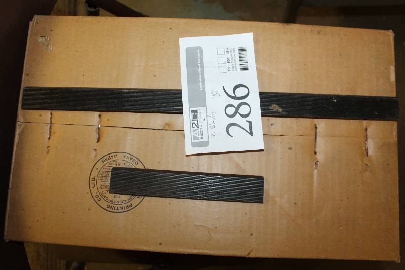 lot 286 image: Lot of HHS Blade Stock