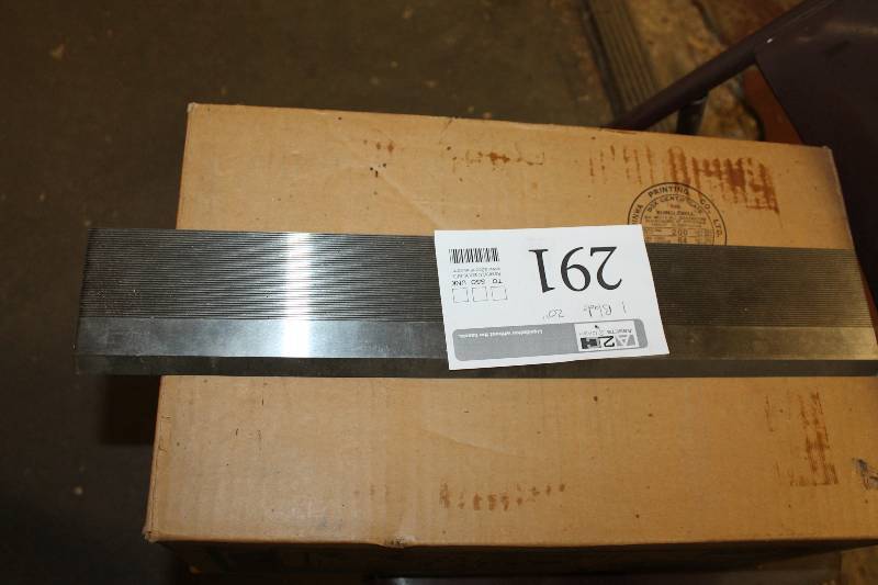 lot 291 image: Lot of HHS Blade Stock