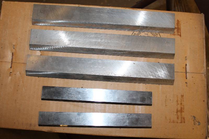 lot 292 image: Lot of HHS Blade Stock