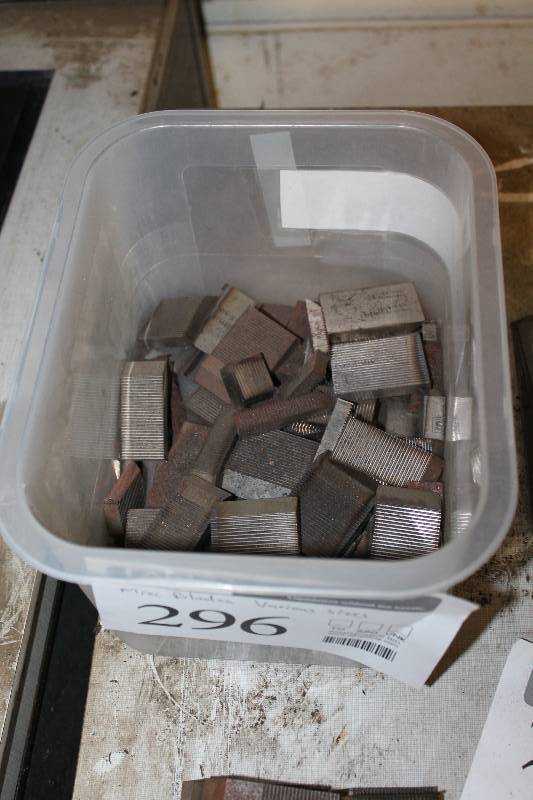 lot 296 image: Lot of HHS Blade Stock