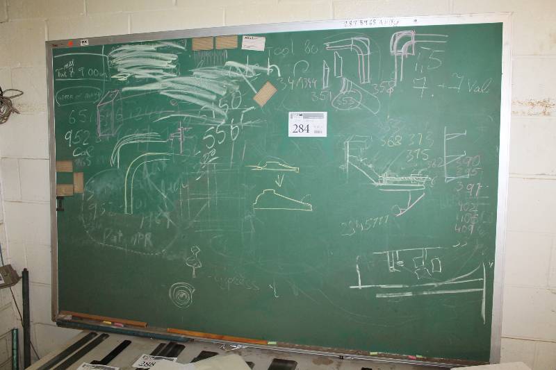 lot 284 image: 48 x 72 Chalkboard