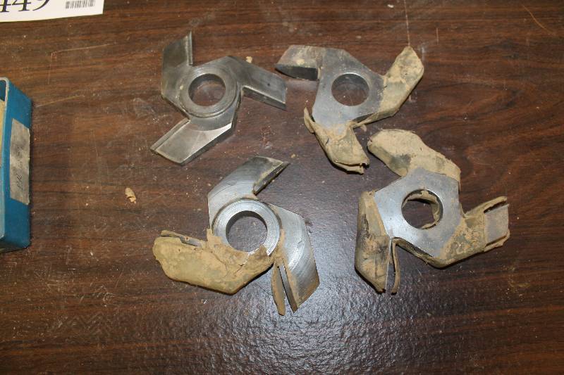 lot 448 image: Lot of 4 Raised Panel Shaper Bits