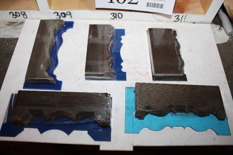 lot 402 image: 5 Symmetrical (Case, Chair Rail) Profile Knives w Templates