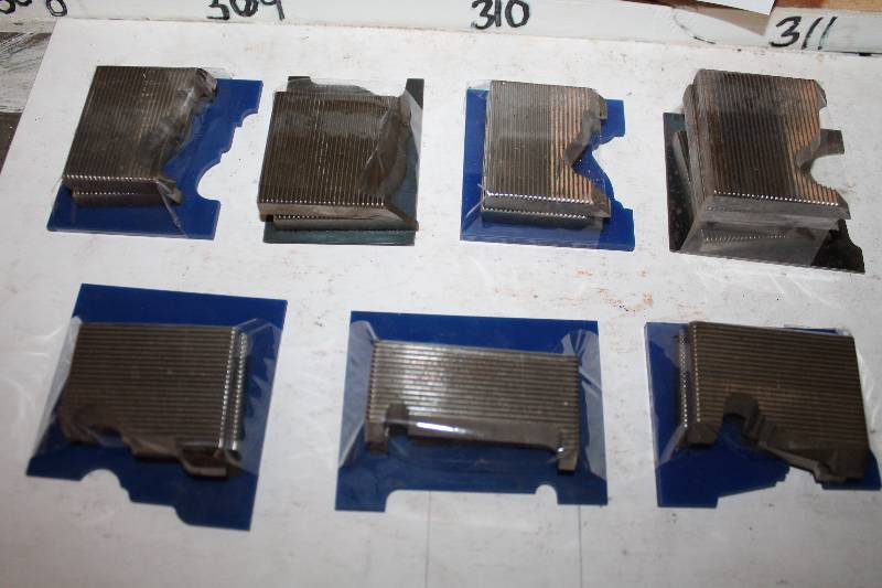 lot 394 image: 5 Chair Rail Profile Knives w Templates