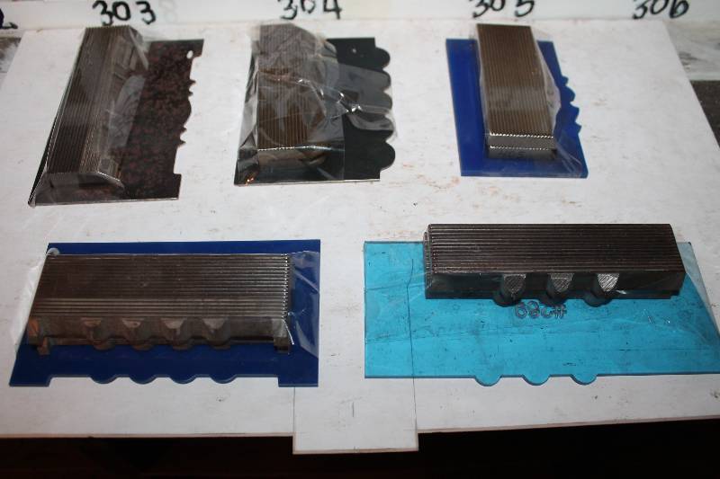 lot 400 image: 5 Symmetrical (Case, Chair Rail) Profile Knives w Templates