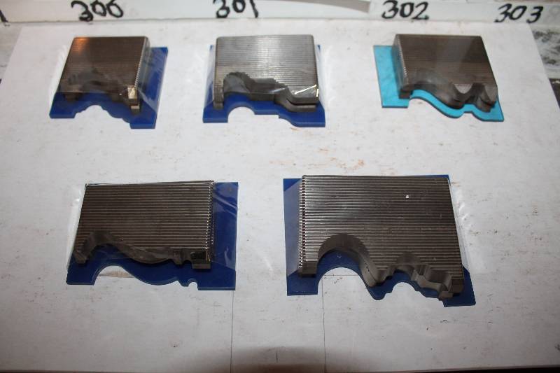 lot 391 image: 5 Chair Rail Profile Knives w Templates