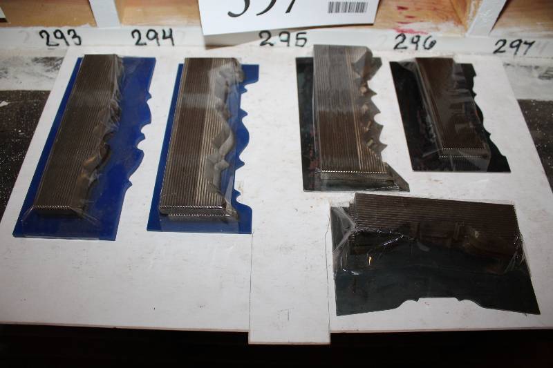 lot 397 image: 5 Chair Rail Profile Knives w Templates