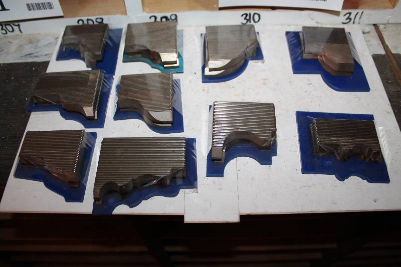 lot 431 image: 10 base cap profile blades