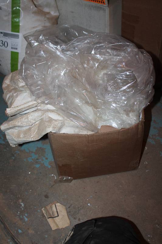 lot 528 image: Injection Moulding Resin (Plastics)