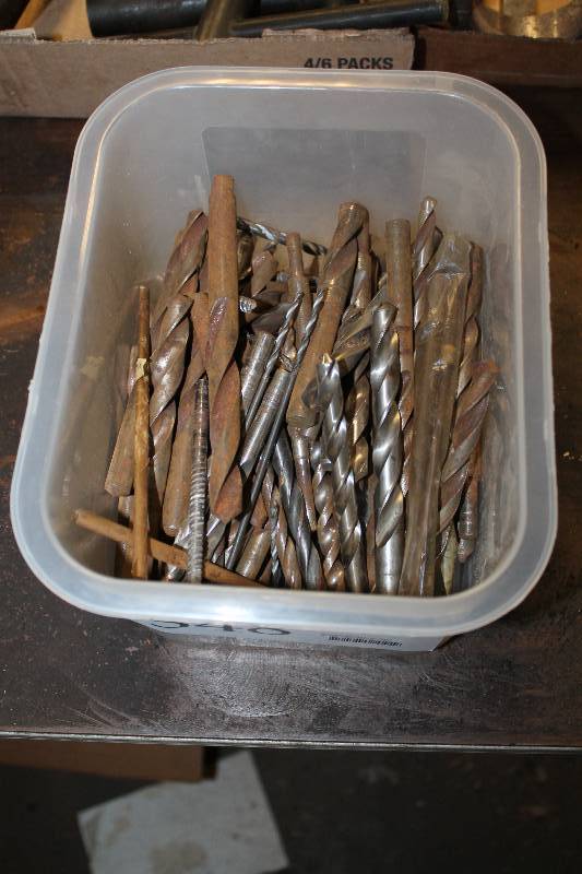 lot 548 image: Lot of Misc Metal Drill Bits