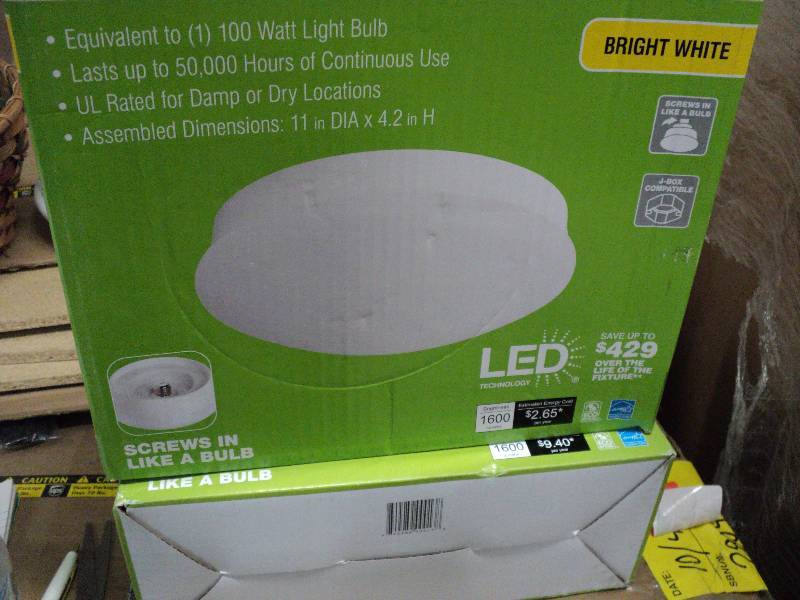 2 11in LED easy lights...