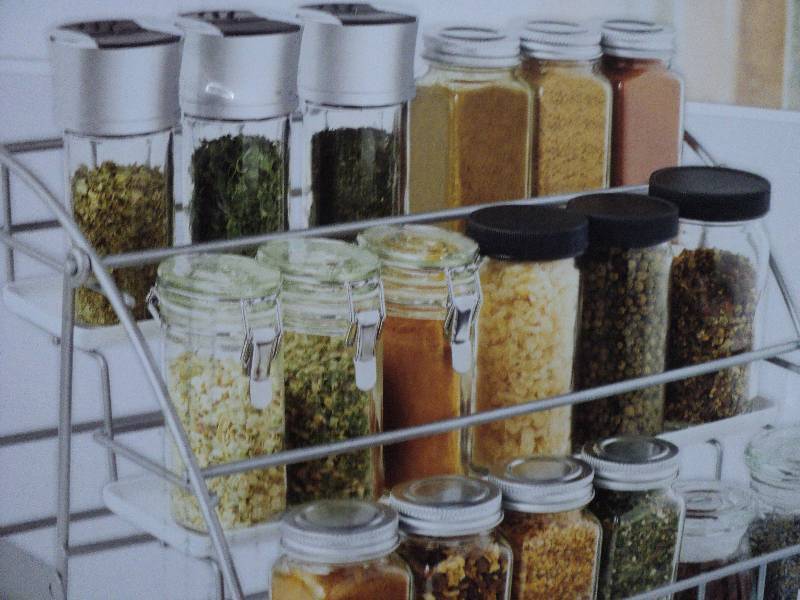 rubbermaid pull down spice rack...